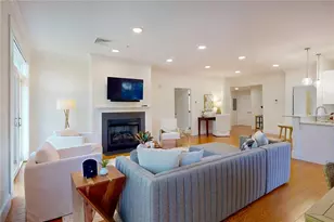 1404 S County Trl, East Greenwich, RI 02818 - Photo 3