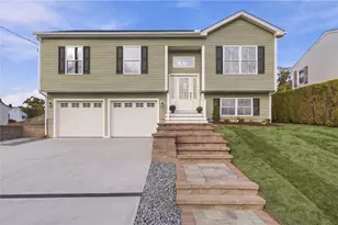 36 Vineyard Ave, Cumberland, RI 02864 - Photo 1