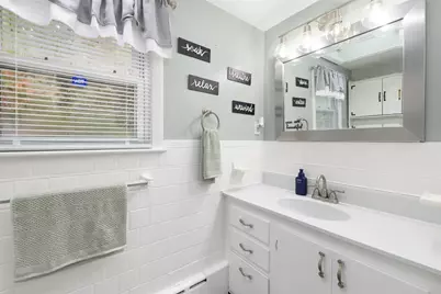 1034 Stafford Road, Tiverton, RI 02878 - Photo 23
