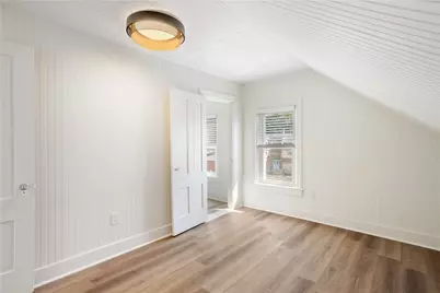 37 Lincoln Avenue #3, Bristol, RI 02809 - Photo 15