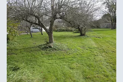 102 Church Street, Bristol, RI 02809 - Photo 3