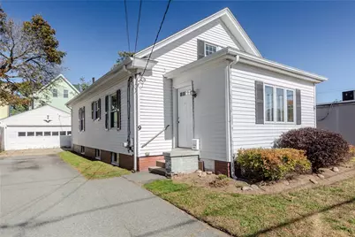9 Chestnut Avenue, Cranston, RI 02910 - Photo 31