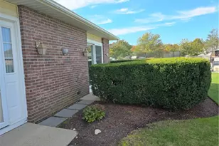 732 Manomet Ct, Warwick, RI 02886 - Photo 13