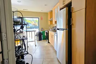 732 Manomet Ct, Warwick, RI 02886 - Photo 23