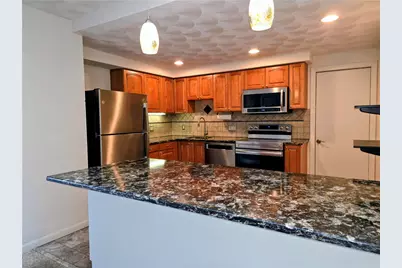 732 Manomet Court #732, Warwick, RI 02886 - Photo 3