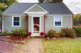 130 Ewing Rd, North Kingstown, RI 02852 - Photo 1
