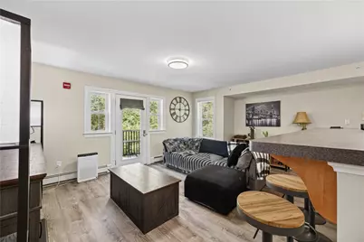 751 Metacom Avenue #10, Bristol, RI 02809 - Photo 7