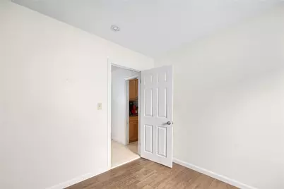114 Lawn Avenue, Pawtucket, RI 02860 - Photo 11