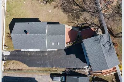 129 Simmonsville Avenue, Johnston, RI 02919 - Photo 31
