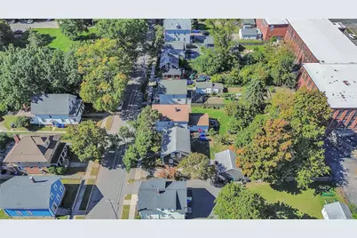 76 Grove Avenue, East Providence, RI 02910 - Photo 21