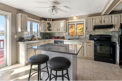 2348 Hartford Avenue, Johnston, RI 02919 - Photo 9