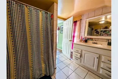 236 Vermont Avenue, Providence, RI 02905 - Photo 29