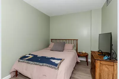 70 Southbridge Street, Worcester, MA 01608 - Photo 17