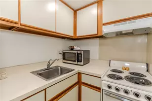 70 Southbridge St, Worcester, MA 01608 - Photo 7
