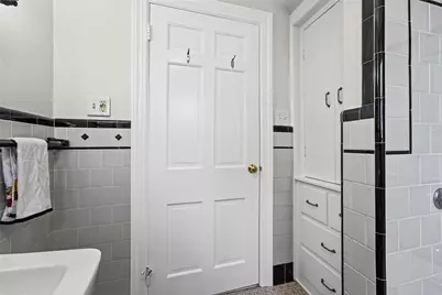 379 Dover Avenue, East Providence, RI 02914 - Photo 29
