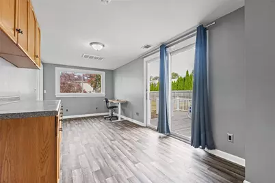 379 Dover Avenue, East Providence, RI 02914 - Photo 17