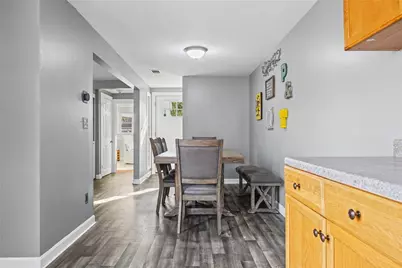 379 Dover Avenue, East Providence, RI 02914 - Photo 19