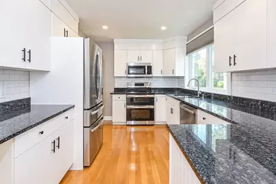 94 Storm King Drive, Portsmouth, RI 02871 - Photo 11