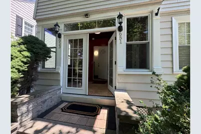 653 Pleasant Valley Parkway, Providence, RI 02908 - Photo 3