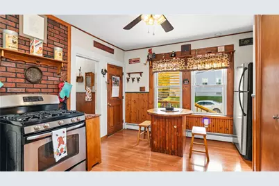 121 Andrews Street, Woonsocket, RI 02895 - Photo 9