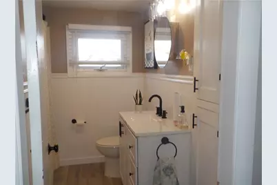 122 Fairfield Avenue, Woonsocket, RI 02895 - Photo 11