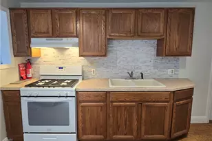 238 Roger Williams Ave, East Providence, RI 02916 - Photo 7
