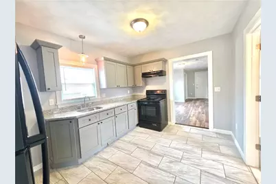 39 Benefit Street, Pawtucket, RI 02861 - Photo 9