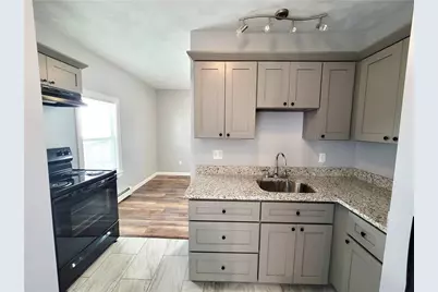 39 Benefit Street, Pawtucket, RI 02861 - Photo 15
