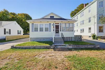 86 Stedman Avenue, Pawtucket, RI 02860 - Photo 3