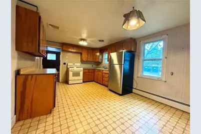 85 Hilton Avenue, East Providence, RI 02915 - Photo 5