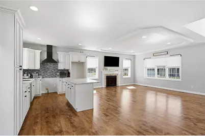 132 Theresa Marie Avenue, Woonsocket, RI 02895 - Photo 7