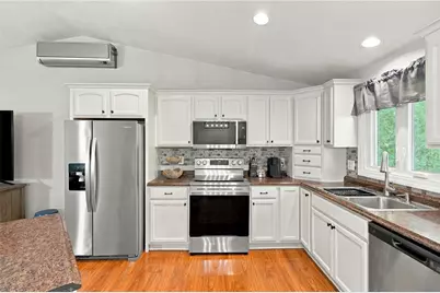 77 Evergreen Road, Glocester, RI 02814 - Photo 9