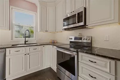 20 Bouvier Avenue, Lincoln, RI 02838 - Photo 13