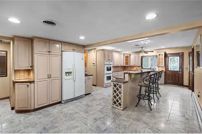 100 Brush Hill Road, Providence, RI 02909 - Photo 5