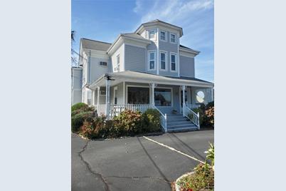136 W Main Road, Middletown, RI 02842 - Photo 1