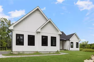 38 Dexter Rock Rd, Lincoln, RI 02865 - Photo 1