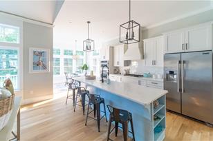 3 Equestrian Ln, Cranston, RI 02921 - Photo 3