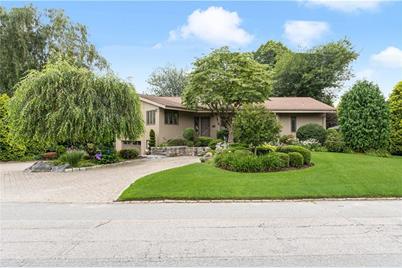 225 Meshanticut Valley Parkway, Cranston, RI 02920 - Photo 1