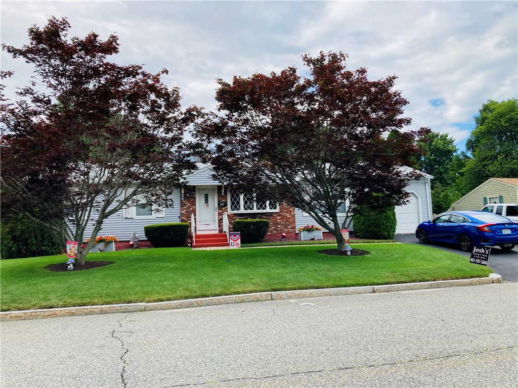 184 Bayberry Rd, Woonsocket, RI 02895 - MLS 1341553 - Coldwell Banker