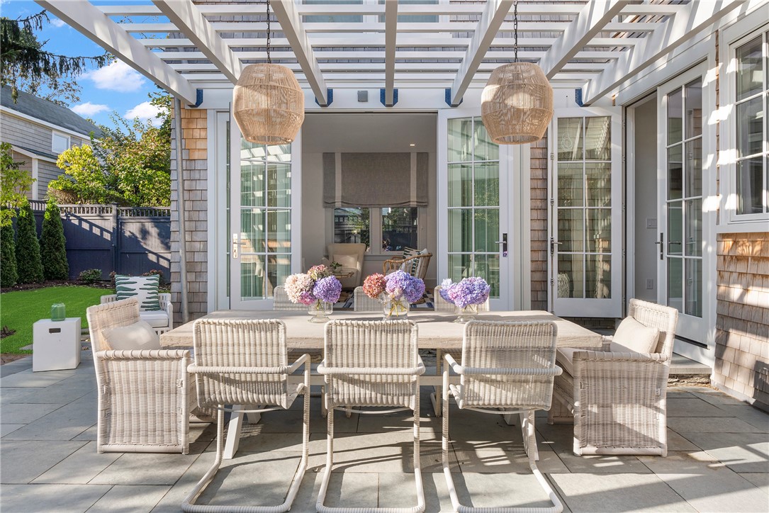 81 Roseneath Ave, Newport, RI 02840 MLS 1342835 Coldwell Banker