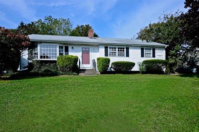 51 Arrowhead Lane, Portsmouth, RI 02871 - Photo 1