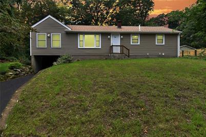 24 Lippitt Avenue, Cumberland, RI 02864 - Photo 1