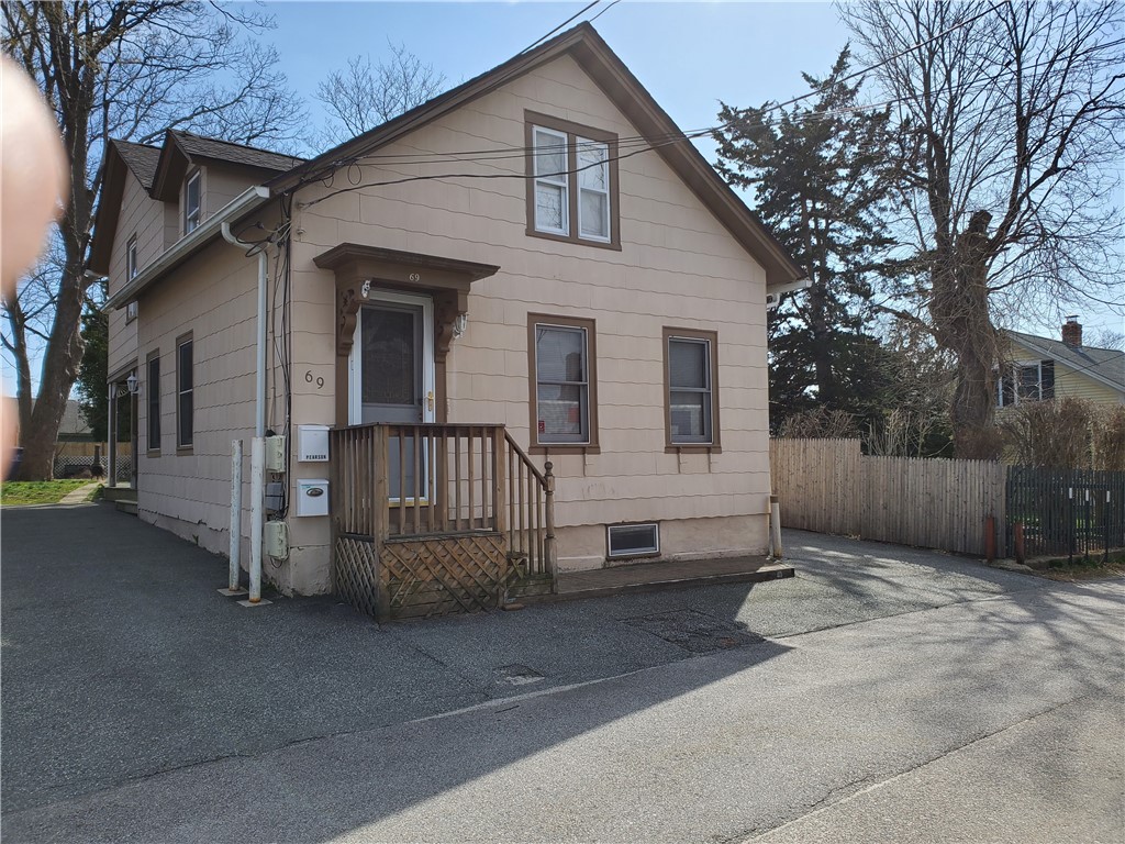 69 Long St 2, East Greenwich, RI 02818 MLS 1345754 Coldwell Banker