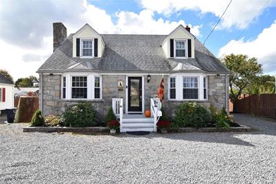 1008 Main Avenue, Warwick, RI 02886 - Photo 1