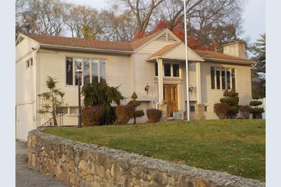 6 Lladnar Drive, Lincoln, RI 02865 - Photo 1