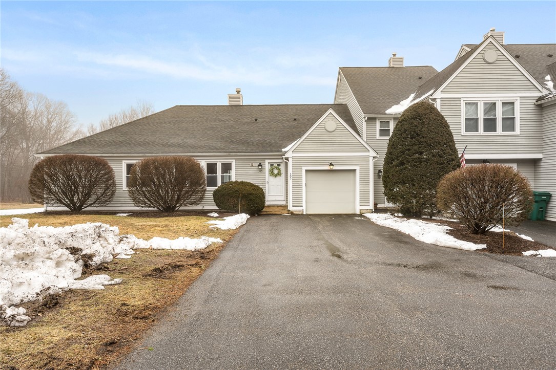 305 Brookhaven Ln, Woonsocket, RI 02895 - MLS 1353085 - Coldwell Banker