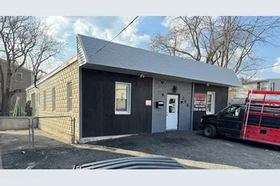 258 Woonasquatucket Avenue, North Providence, RI 02911 - Photo 1