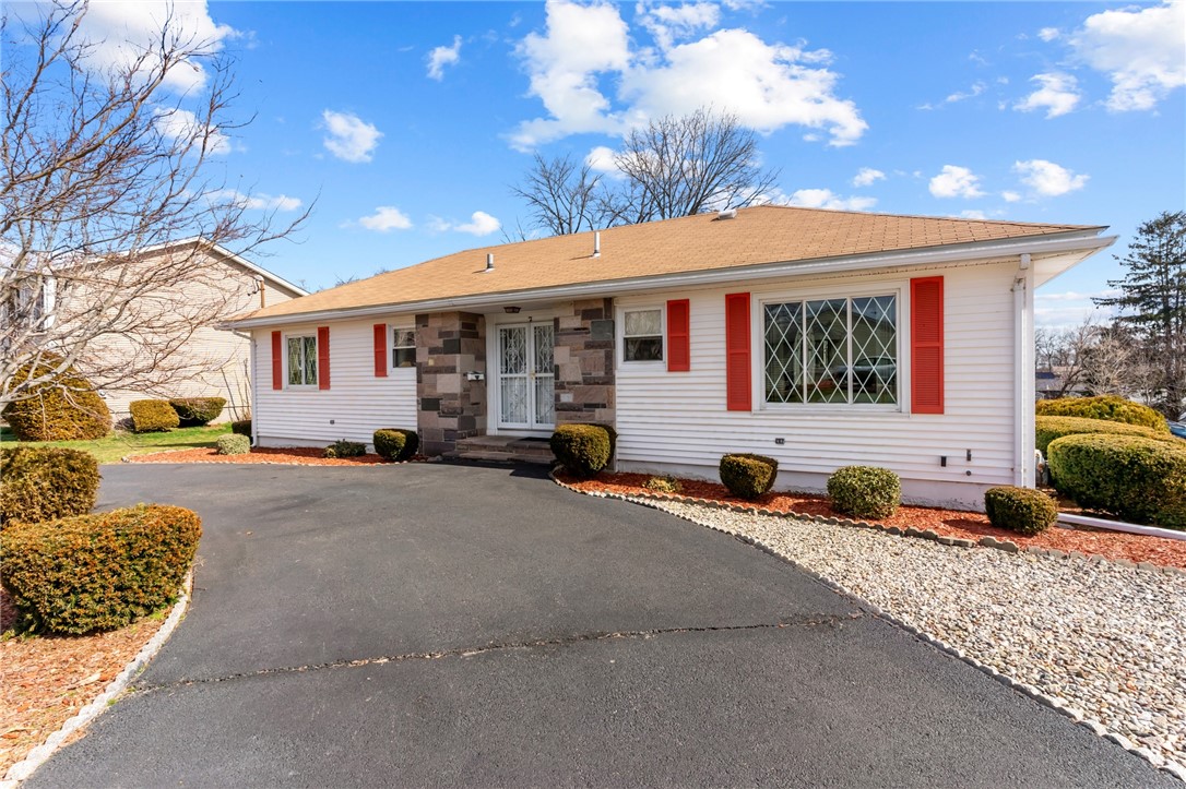 7 Crest Ave, North Providence, RI 02904 MLS 1354583 Coldwell Banker