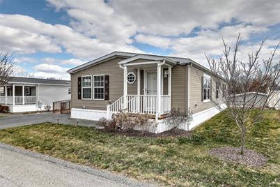 40 Lewis Farm Road, East Greenwich, RI 02818 - Photo 1