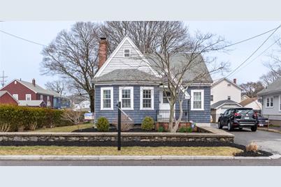 10 Kent Avenue, East Providence, RI 02914 - Photo 1